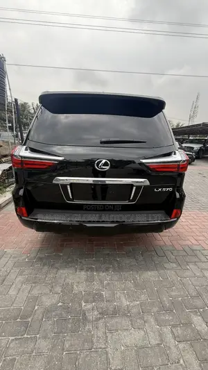 Lexus LX 570 AWD 2018 Black