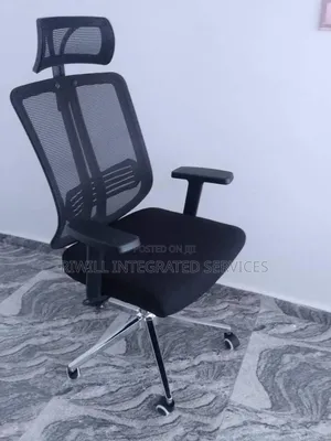 Office Chair With Adjustable Hand