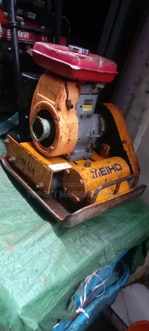 Tokunbo Plate Compactor