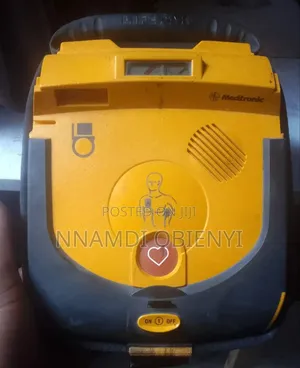 Defibrillator