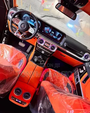 Mercedes Benz G-wagon 2005,2014 Upgraded Interior To 2022