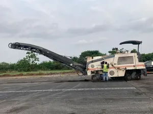 Asphalt Milling Machine Available For Lease