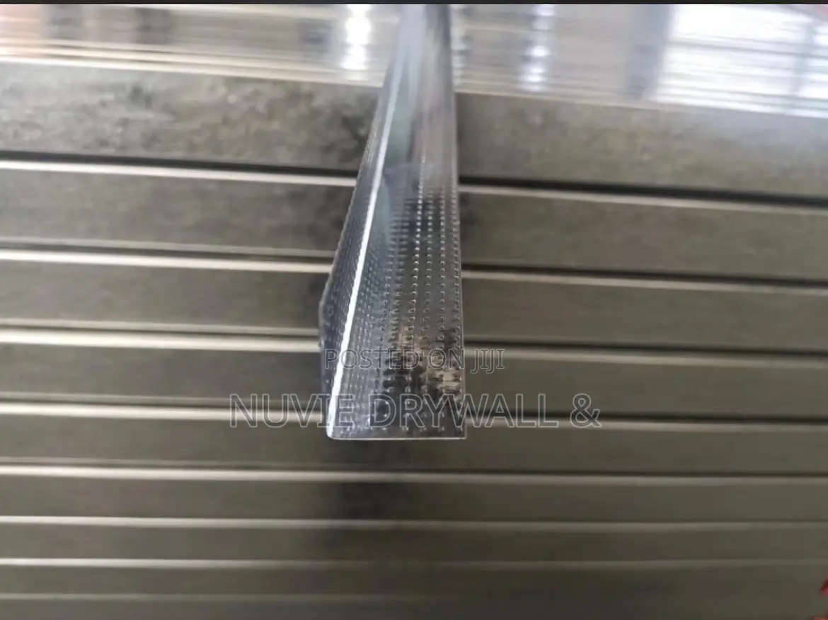 Wall Angle 3m