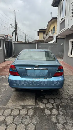 Toyota Camry LE 4dr Sedan (2.4L 4cyl 5M) 2003 Blue