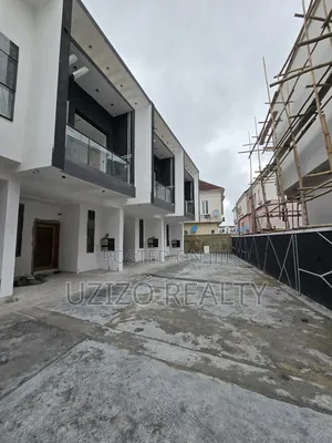 Furnished 4bdrm Townhouse/Terrace in Chevron for Sale
