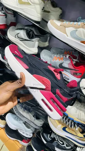 Original Nike Run Sneakers