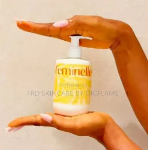 Moisturising Intimate Cleansing Cream With Hyaluronic Acid