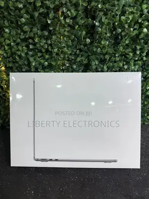 New Laptop Apple MacBook Air 2022 M2 8GB Apple M2 SSD 256GB