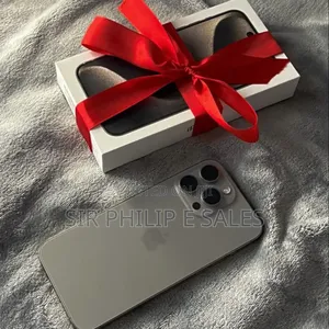 New Apple iPhone 15 Pro Max 256 GB Blue