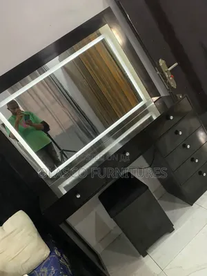 Dress Mirror With Lights
