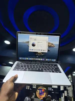Laptop Apple MacBook Pro 2019 16GB Intel Core I7 SSD 256GB