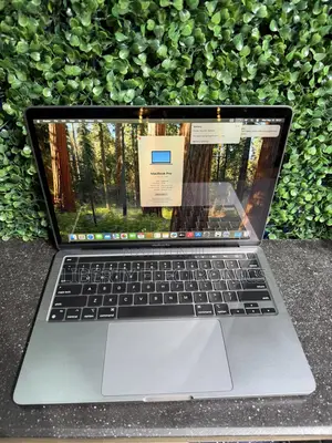 Laptop Apple MacBook Pro 2021 M1 8GB Apple M1 SSD 512GB