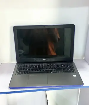 Laptop Dell Inspiron 15 5567 8GB Intel Core i5 SSD 256GB