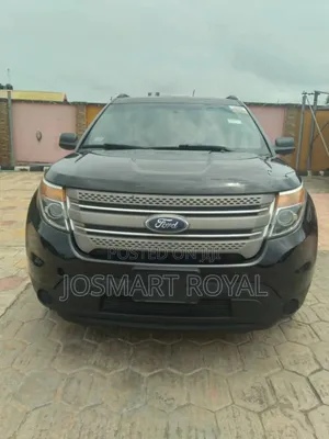 Ford Explorer Base 4dr FWD (3.5L 6cyl 6A) 2013 Gray