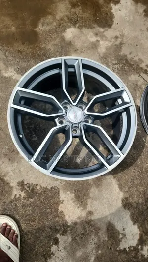 Alloy Rim 18 Rim for All Cars Is Available for Now