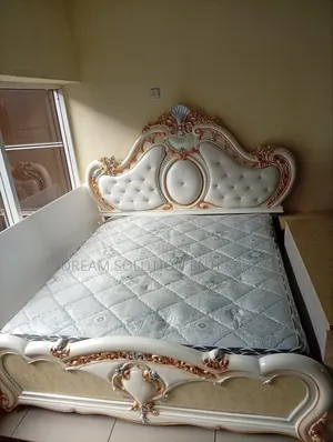 Quality Bedframe With Mirror