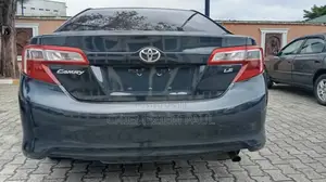 Toyota Camry LE 4dr Sedan (2.5L 4cyl 6A) 2013 Gray