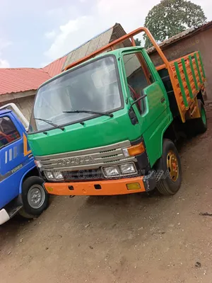 Nigeria Used Toyota Dyna 200 Normal Hand 2rz Pe