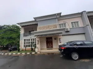 4bdrm Duplex in Utako for sale