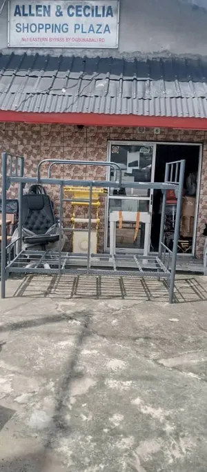 Hostels Bunk Bed 3 by 6