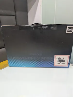 New Laptop Dell Alienware 18 Area-51 64GB Intel Core Ultra 9 SSD 4T