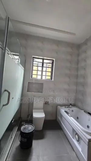 5bdrm Duplex in Omole Phase 2, Ikeja for rent