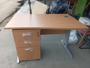 Office High-Quality Exquisite Study Table