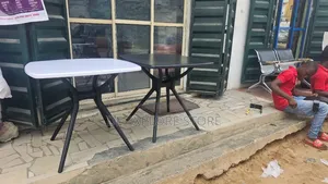Restaurant/Dining/Outdoor Table
