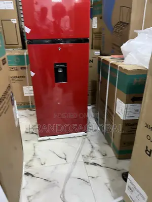 Hisense 204‐Litre Double Door With External Water Dispenser