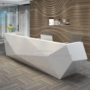 Receptionist