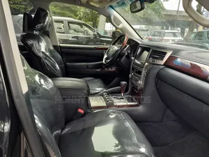 Lexus LX 570 AWD 2016 Black