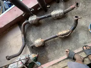 Complete Catalyst Toyota Tundra 2010 2015 Model Direct Tokunbo