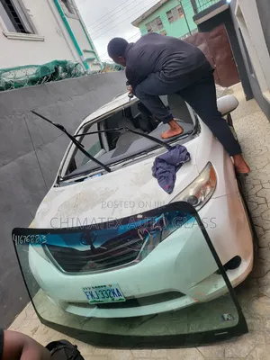 Toyota Sienna 2014 Windscreen Glass Available