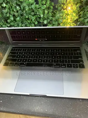 Laptop Apple MacBook Pro 2019 16GB Intel Core I5 SSD 512GB