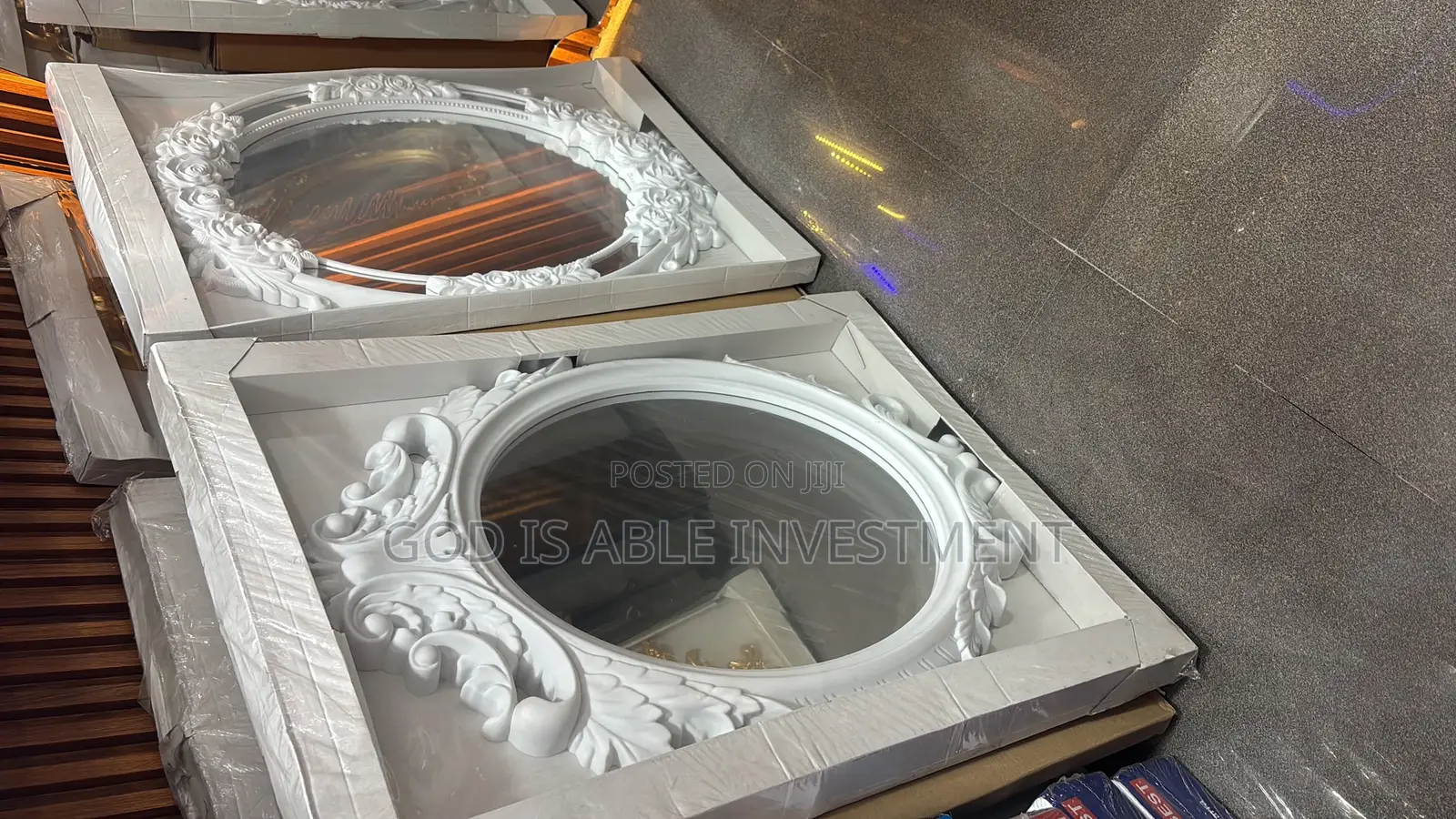 Royal Luxury Mirror