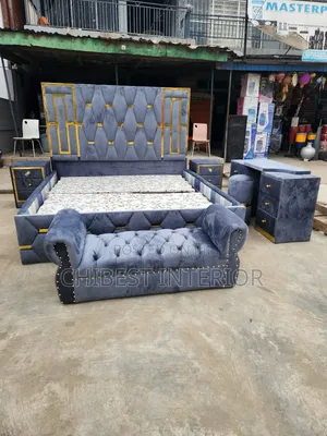 Upholstery Padded 6by6 Bed Stand With Its Accessories