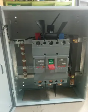 Main 1250amps Circuit Breaker Switch