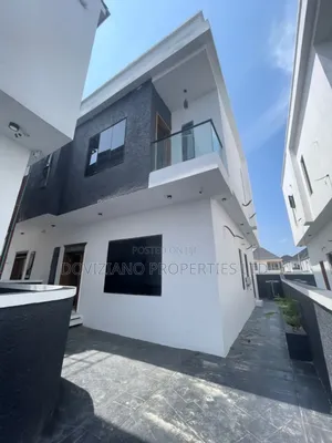4bdrm Duplex in Chevron for sale