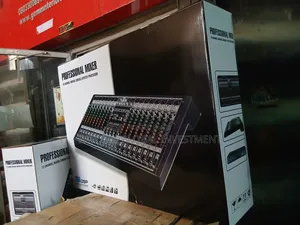 Yamaha 16 Channel Flat Mixer Sel 16