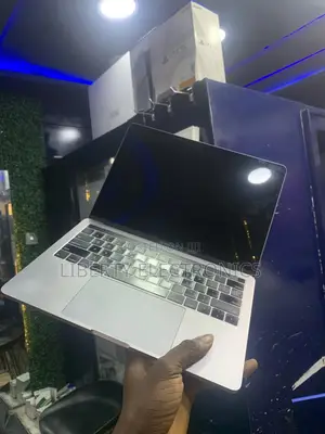 Laptop Apple MacBook Pro 2019 4GB Intel Core I5 SSD 512GB
