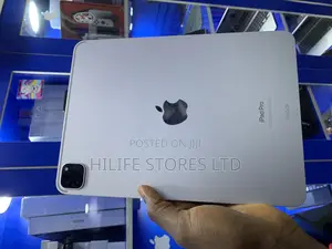 Apple iPad Pro 11 (2022) 256 GB Silver