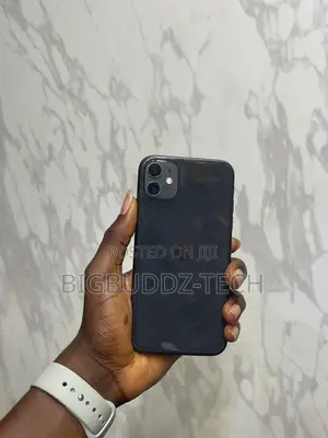 Apple iPhone 11 64 GB Black