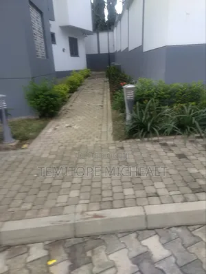 4bdrm Townhouse / Terrace in Wuse 2 for rent