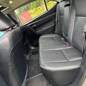 Toyota Corolla LE Premium 4dr Sedan (1.8L 4cyl CVT) 2016 Gray