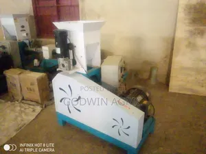 Float Feed Extruding Machine
