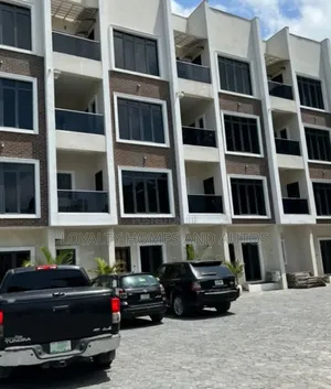 Furnished 5bdrm Townhouse/Terrace in Adeola Odeku for sale