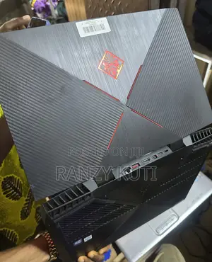 Laptop HP Omen 15-ce0xx 16GB Intel Core i7 SSD 512GB