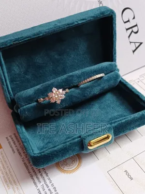 Brides Mossanite Diamond Wedding Ring