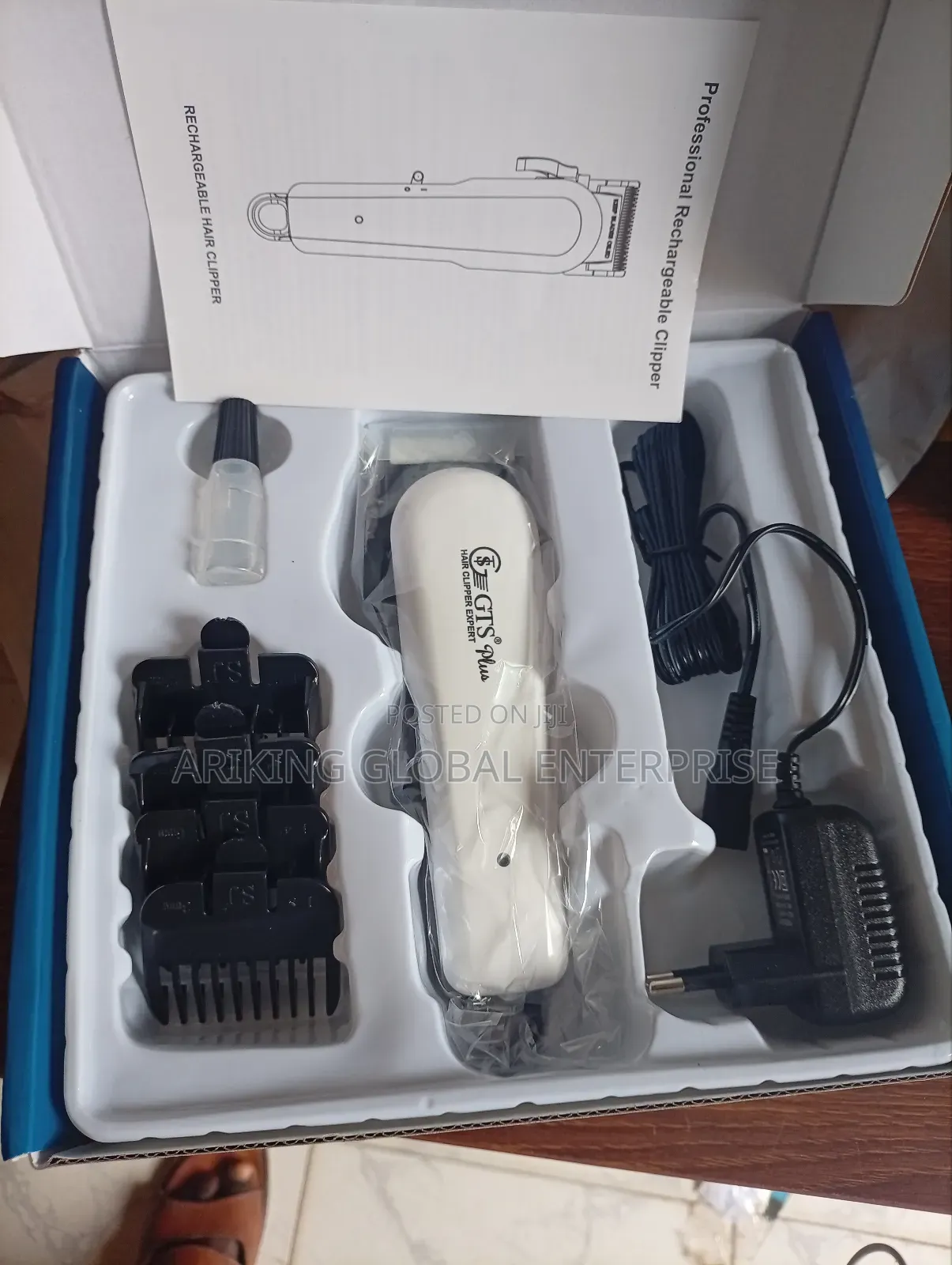 GTS Plus Rechargeable Professional Clipper.