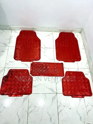 5 Seater Red Car Shining Mat
